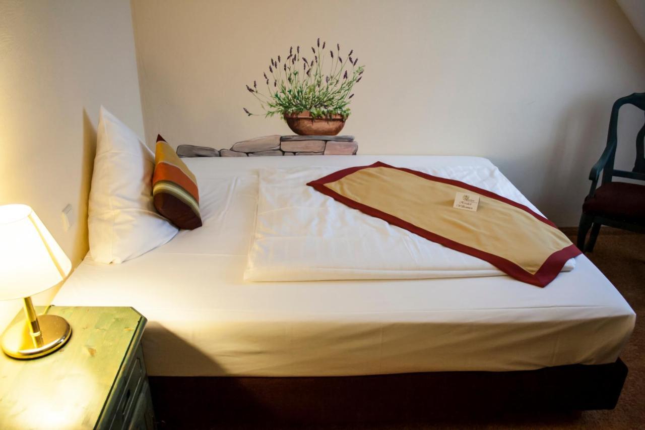 Hotel Speeter 바이젠하임 암 베르크 객실 사진