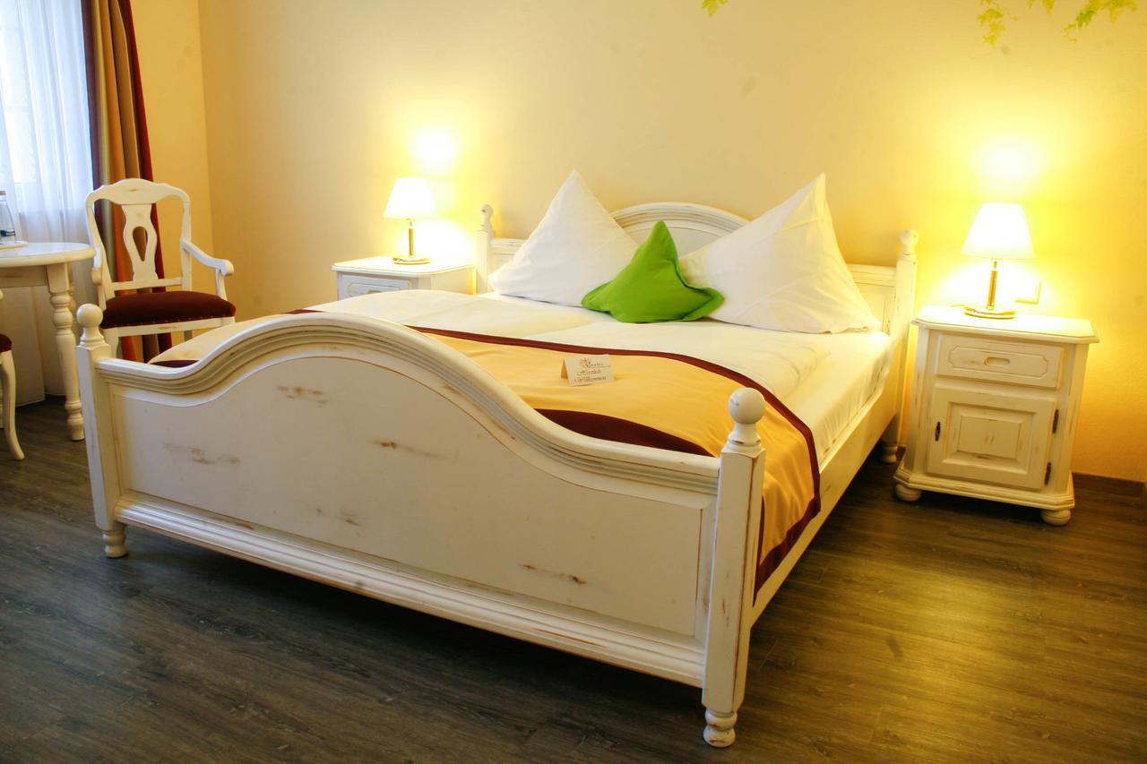 Hotel Speeter 바이젠하임 암 베르크 외부 사진
